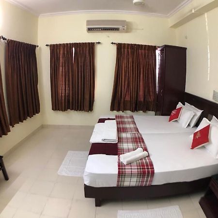 Hotel Mjm Plaza Kochi Exterior foto